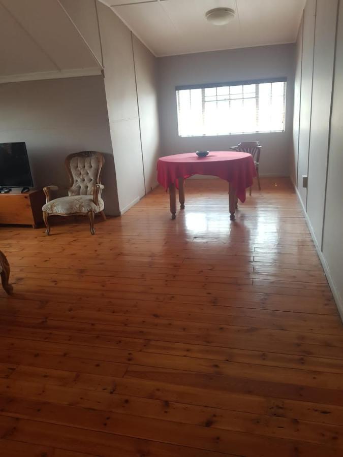 Готель Terrace Lofts Standerton Екстер'єр фото